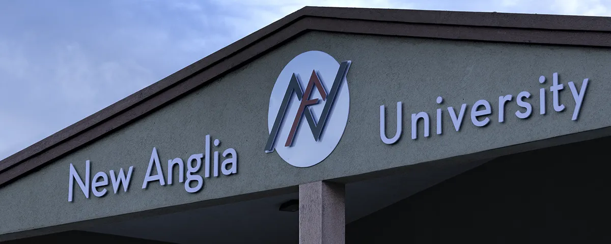 new anglia university 02 (1200x480pxl)